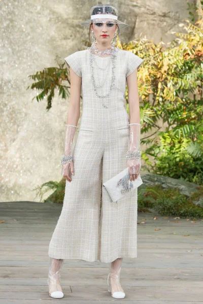 Look 43